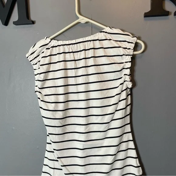 Loft Striped White and Black Women's Sleeveless Top size SP - Picture 7 of 8